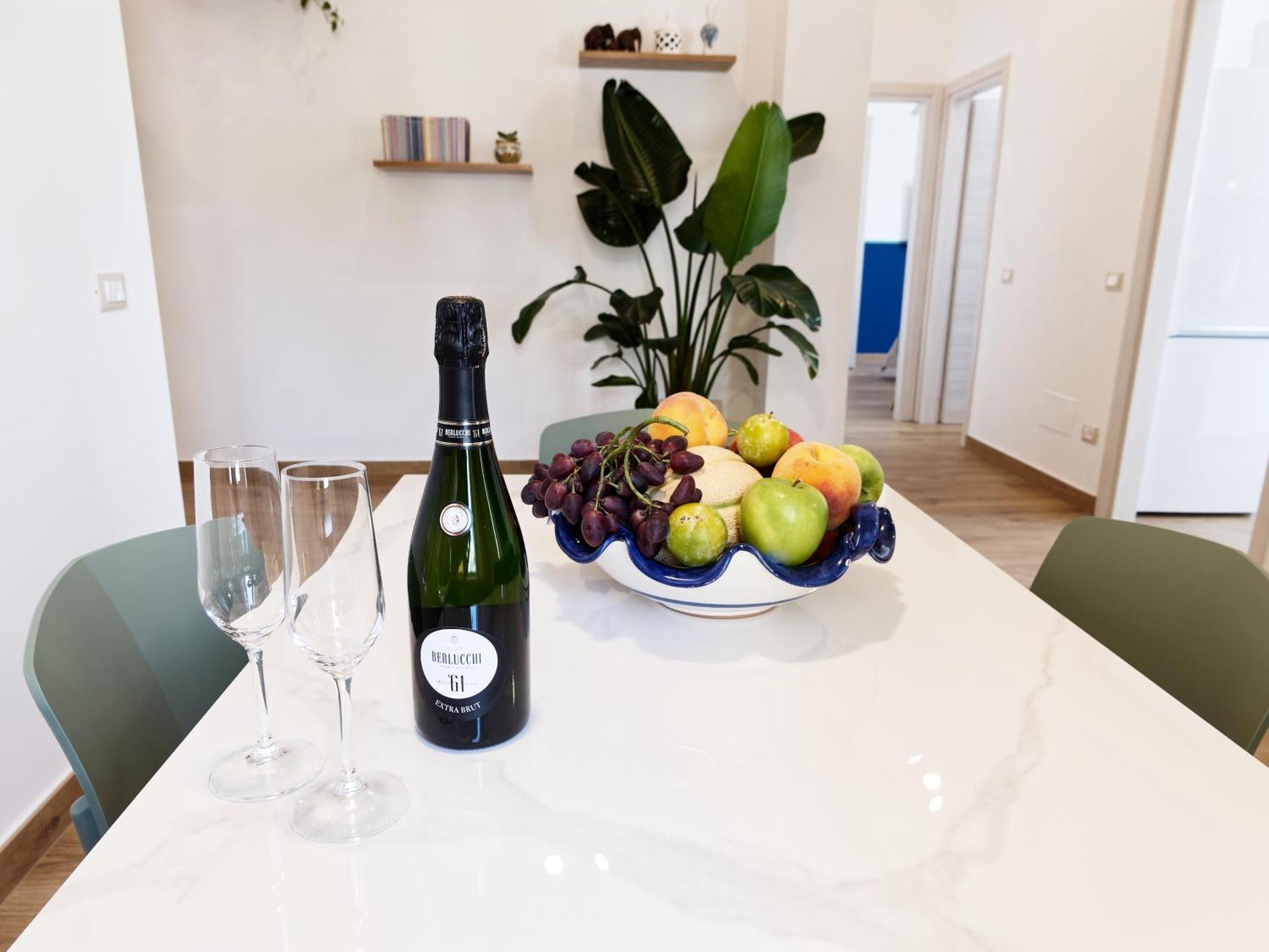 Susanna Boutique Home Вико Екуензе Екстериор снимка